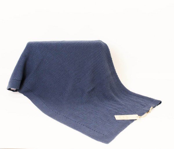 organic-blanket-3_600x515