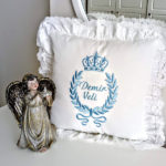 personelized-frilly-ornament-pillow1