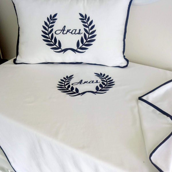 personelized-ornament-pillow-and-blanket-1
